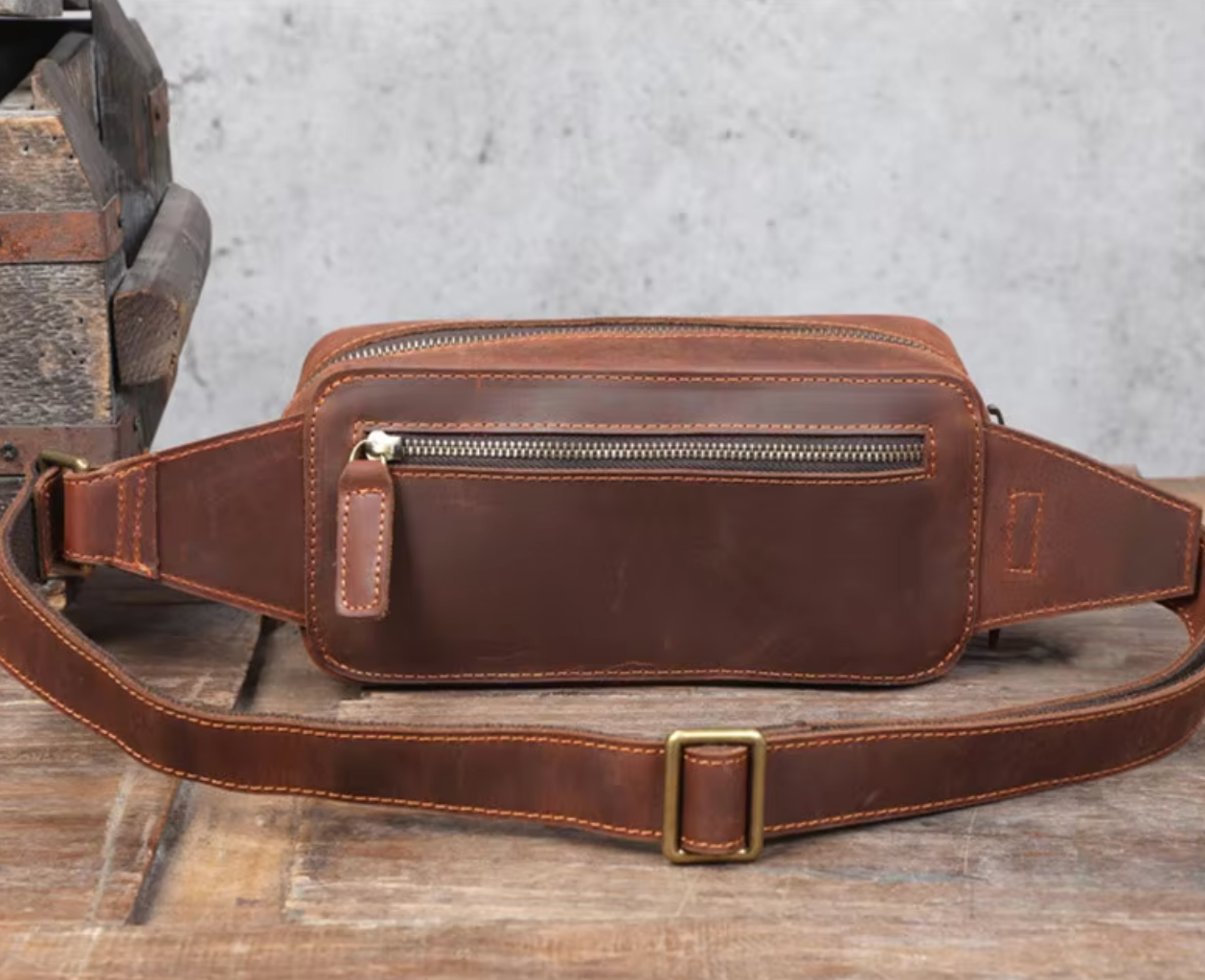 Vintage Genuine Leather Men's Chest Bag